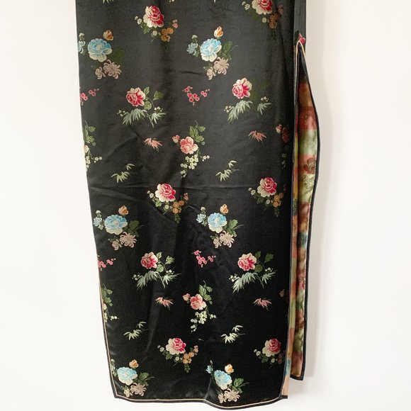 Vintage Cheongsam - Picture 2 of 4